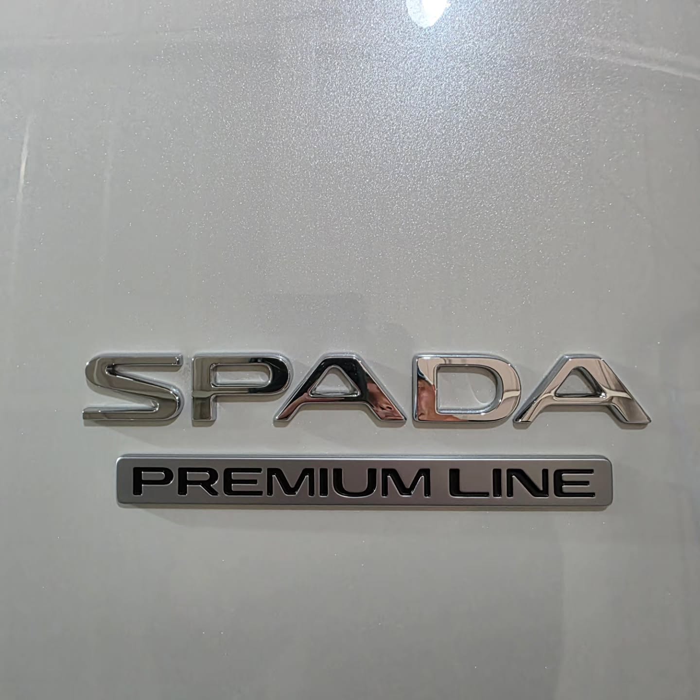 ホンダ ステップワゴンスパーダ プレミアムラインのエンブレム